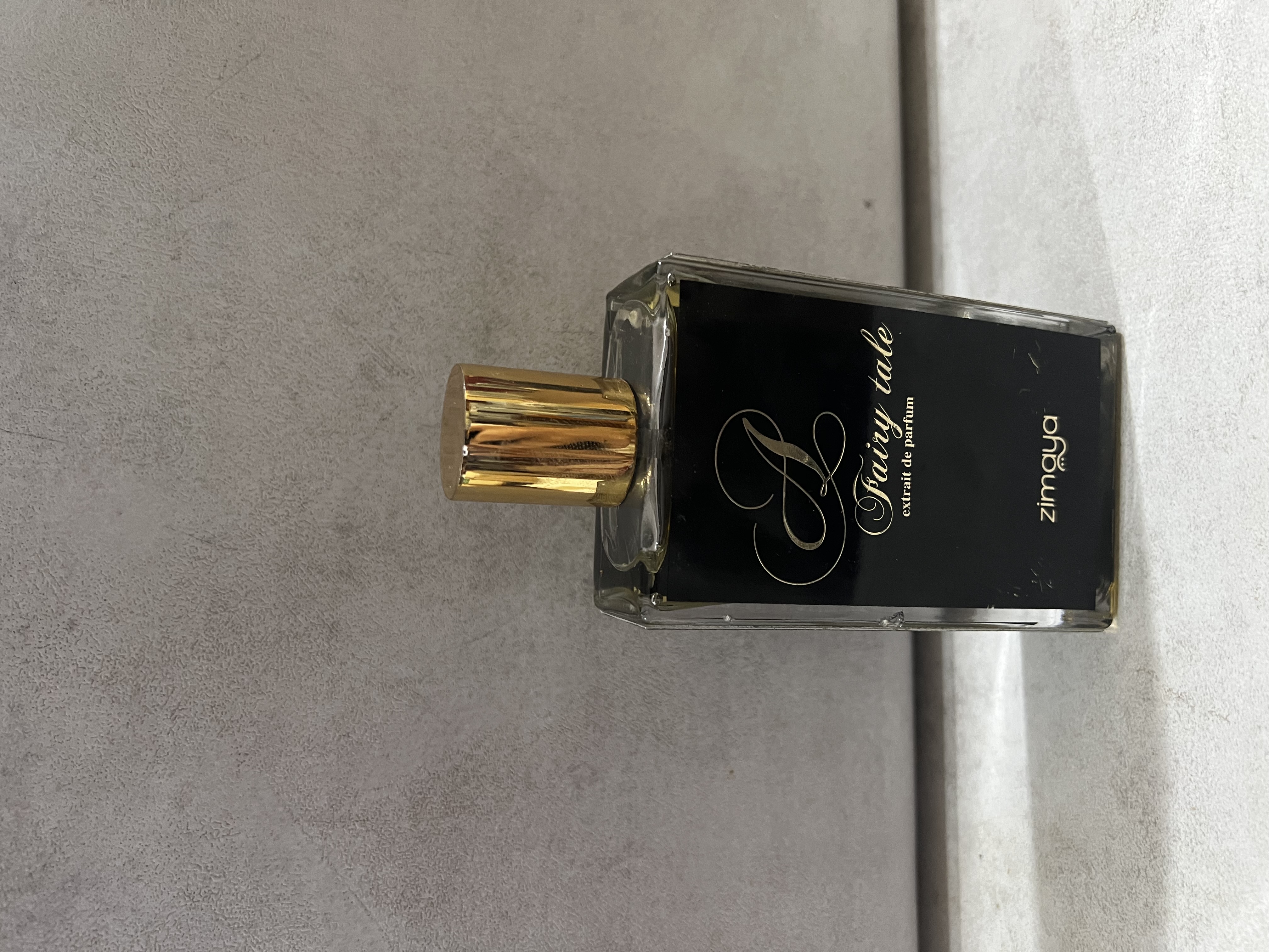 عطر اِ فری تل(A Fairy Tale) مدل زیمایا